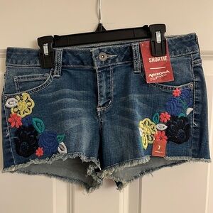 Arizona Jean Co ladies shorts